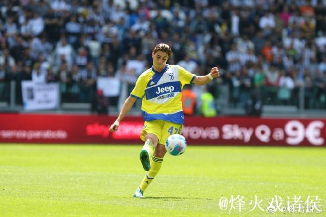 斯基拉:热那亚渴望引进佩林,但尤文尚未开始谈判 斯基拉:热那亚渴望引进佩林,但尤文尚未开始谈判