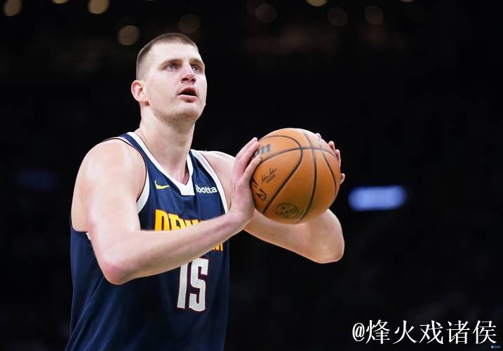 约基奇对阵火箭两场场均36.5分12.5篮板9.5助攻,三分命中率达53% 约基奇对阵火箭两场场均36.5分12.5篮板9.5助攻,三分命中率达53%