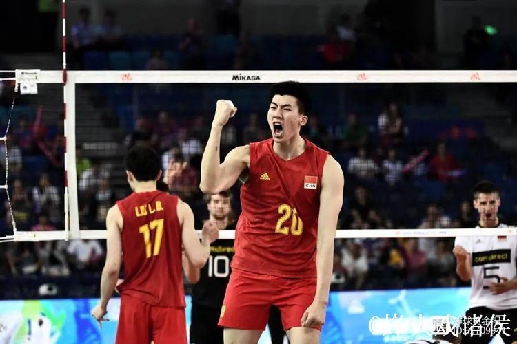 外援领衔 上海男排 本土新秀全力出击 外援领衔 上海男排 本土新秀全力出击